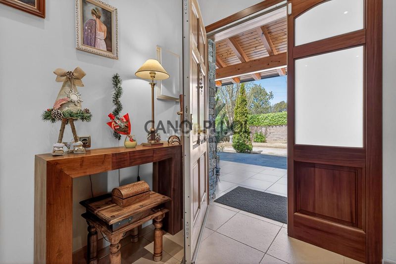 Foto 5c80e614-c842-434c-9fbd-4b33bcac3bbd. Casa amb calefacció piscina a Corbera de Llobregat