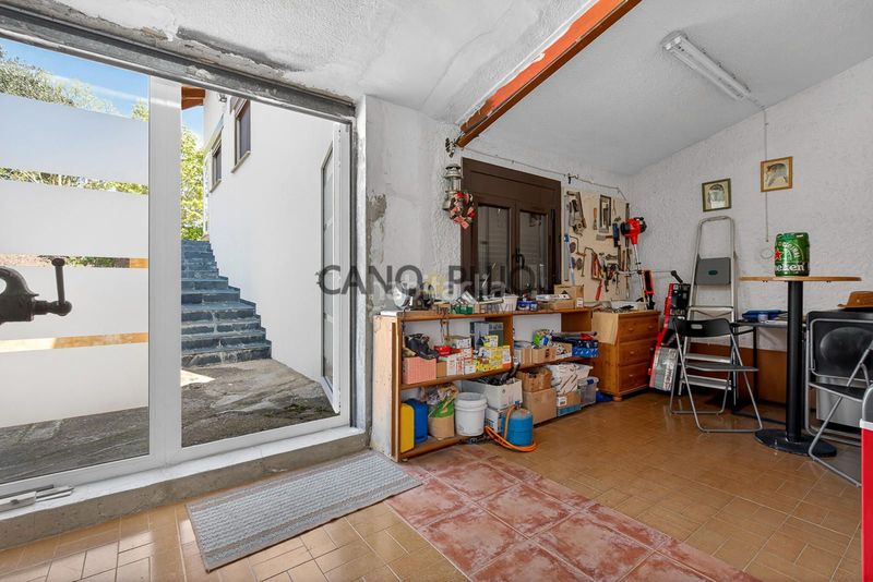 Foto 657073c7-53cd-44ea-a498-01ade7b88015. Casa amb calefacció piscina a Corbera de Llobregat