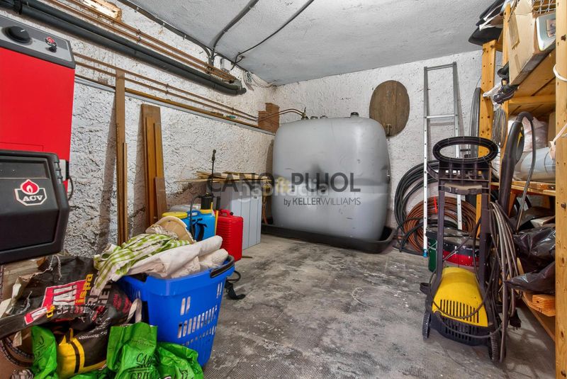 Foto 684e87d0-e798-401a-b13e-2cdbc719dbbd. Casa amb calefacció piscina a Corbera de Llobregat