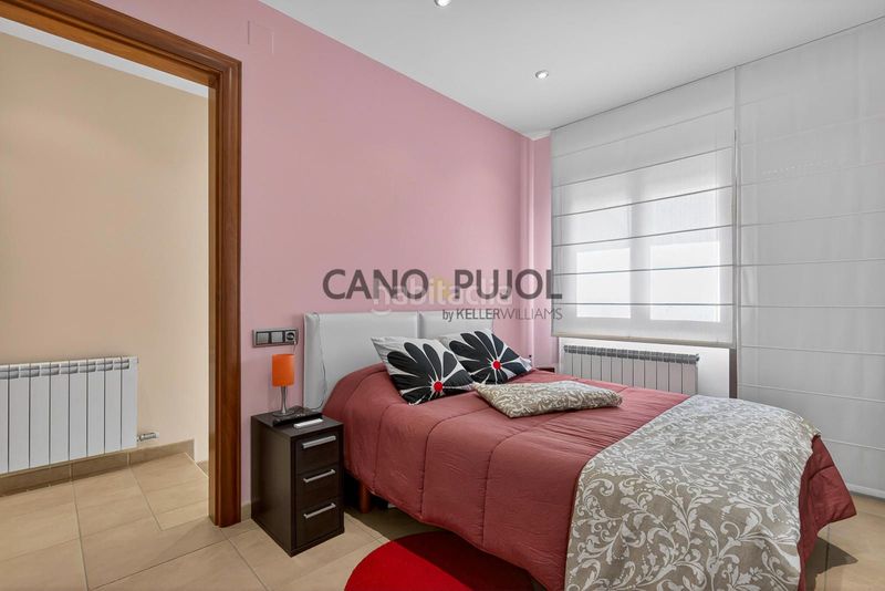 Foto 722f66e2-8e57-4604-9abe-e223d8a047f8. Casa amb calefacció piscina a Corbera de Llobregat