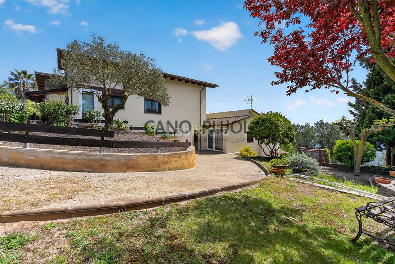 Foto 8fb3737d-8119-42a5-b644-16602b84c7cc. Casa amb calefacció piscina a Corbera de Llobregat