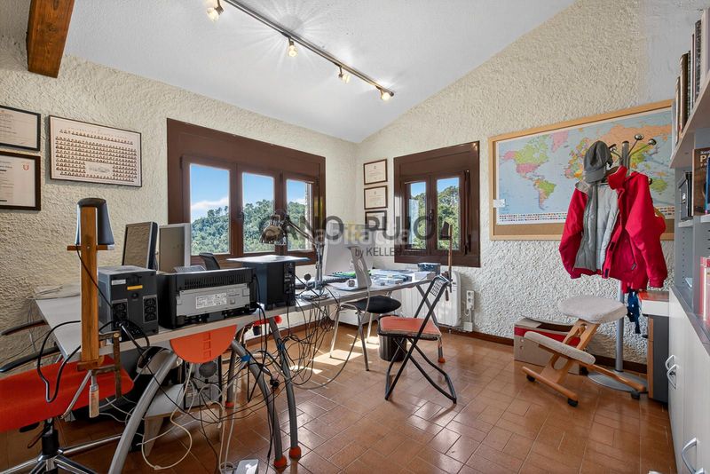 Foto aa26ce57-3b12-4b58-9564-f25479688f99. Casa amb calefacció piscina a Corbera de Llobregat