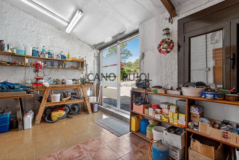 Foto c5e4e593-9287-4fa8-9ad7-558c02858be4. Casa amb calefacció piscina a Corbera de Llobregat