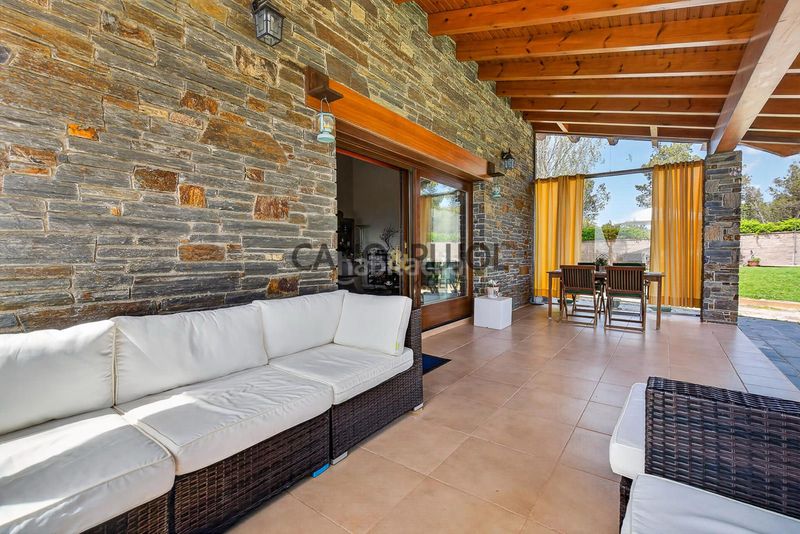 Foto c9699c1e-e710-4ffa-95e5-e73091bed8e1. Casa amb calefacció piscina a Corbera de Llobregat