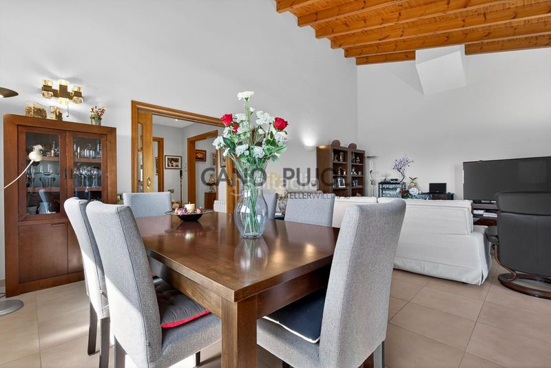 Foto e61f2e05-5cef-4ed4-87a7-2d11eabea344. Casa amb calefacció piscina a Corbera de Llobregat