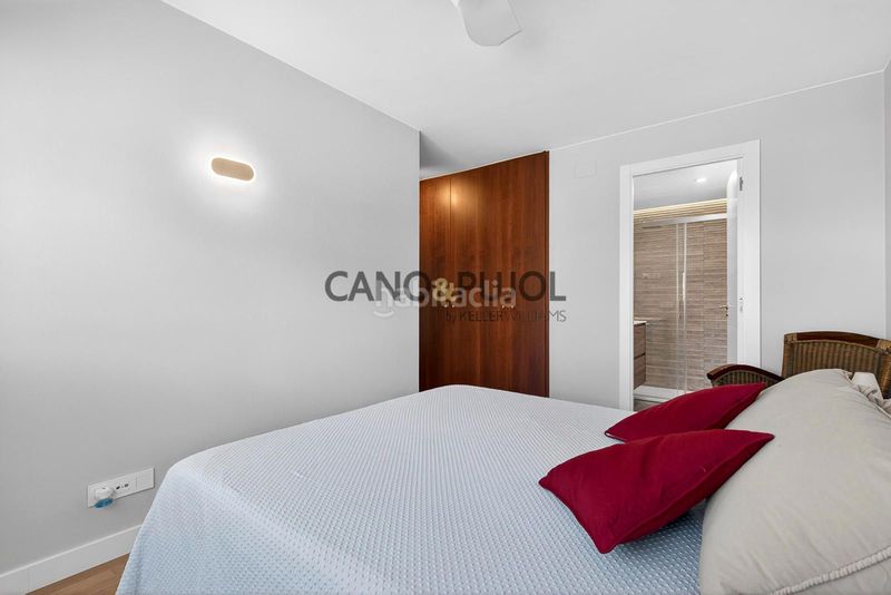 Foto 24031cd2-8fa9-41dc-aab1-47d86c593894. Pis amb calefacció aparcament a Mercat Rubí