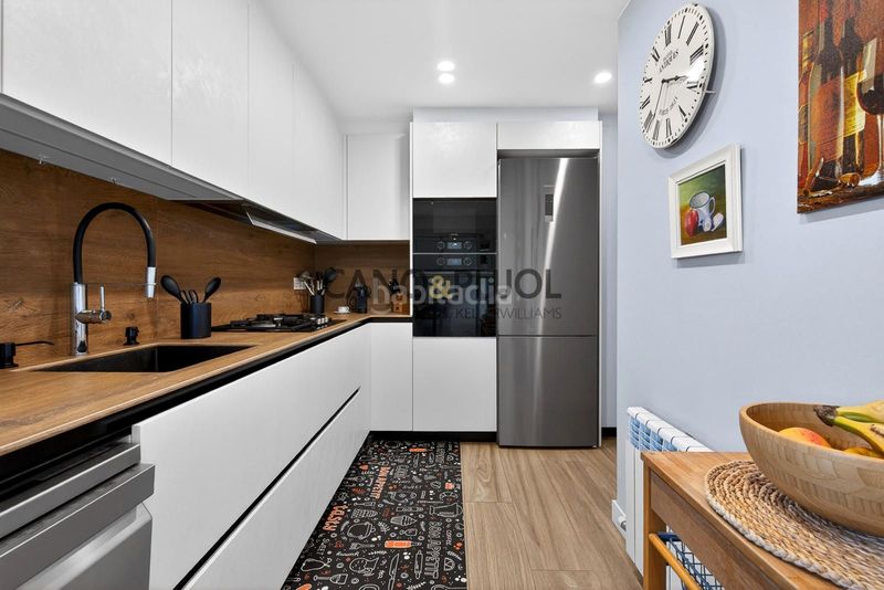 Foto 33f54475-bd63-4d0a-b5c7-dc03b3a70dfe. Pis amb calefacció aparcament a Mercat Rubí