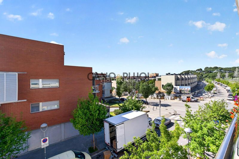 Foto 395d9def-3cd7-4284-84dc-44bf29a9afde. Pis amb calefacció aparcament a Mercat Rubí