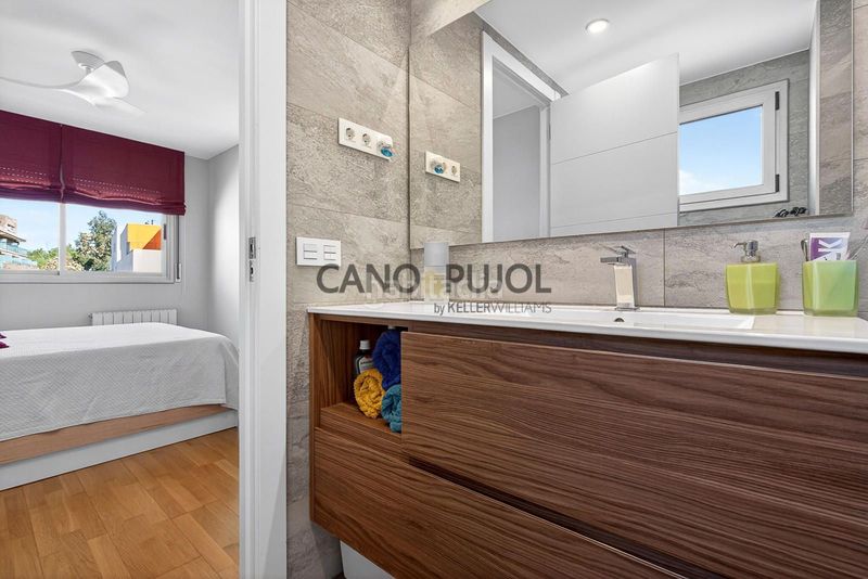 Foto 61c4e210-8d4d-4828-a361-cd77cc31a3cf. Pis amb calefacció aparcament a Mercat Rubí