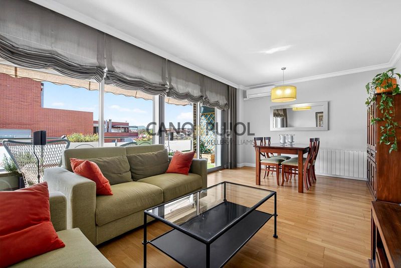 Foto 97d43a78-9219-489f-a404-e31063781d4d. Pis amb calefacció aparcament a Mercat Rubí