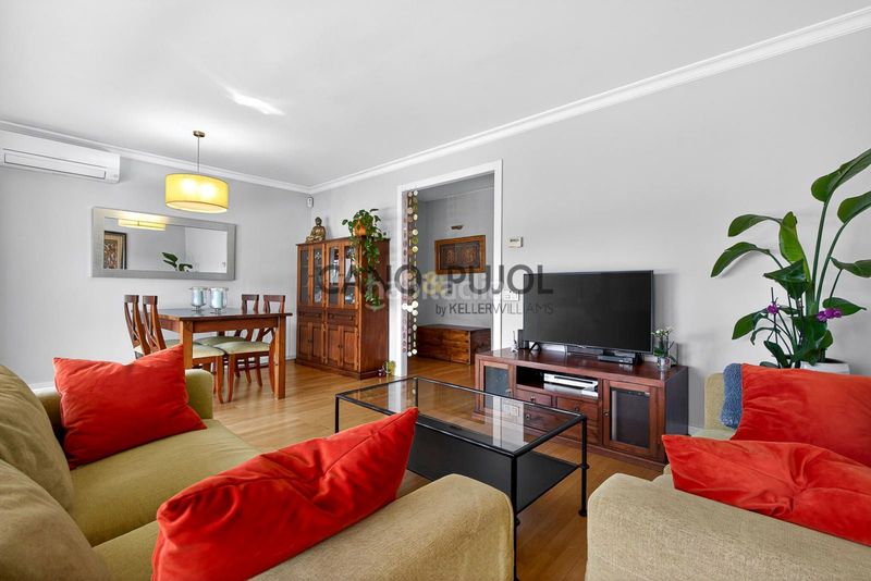 Foto 9f7a82e9-598e-4051-8fdb-3be6933b50a8. Pis amb calefacció aparcament a Mercat Rubí