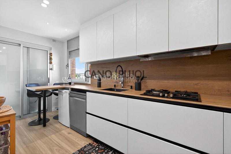 Foto e5807459-ee58-4d10-b7ca-dae4c302d4e1. Pis amb calefacció aparcament a Mercat Rubí