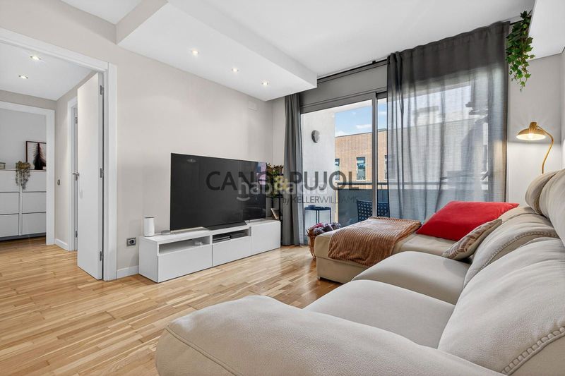 Foto 11acff02-31c6-4e7a-b8e1-e39294086f3e. Pis amb calefacció aparcament piscina a Les Arenes - La Grípia - Can Montllor Terrassa