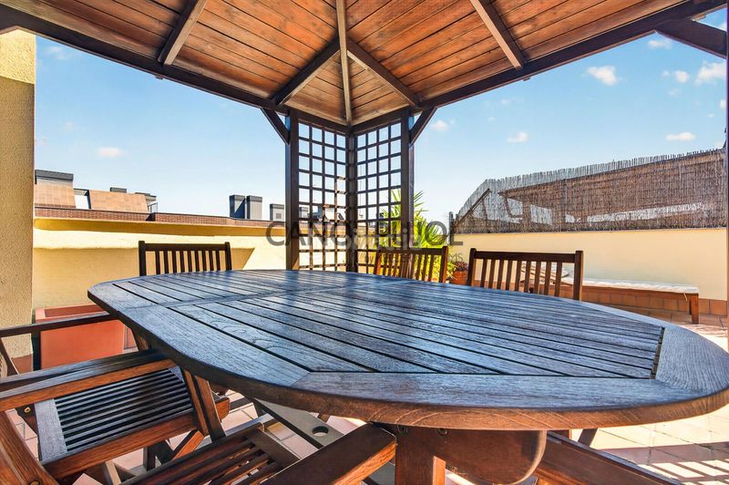 Foto 6b5968ba-2b4b-40a2-9ee8-ea9c075628a0. Pis amb calefacció aparcament piscina a Les Arenes - La Grípia - Can Montllor Terrassa