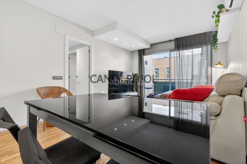 Foto a53c88cb-1c53-4b55-ab90-d4615f79cee4. Pis amb calefacció aparcament piscina a Les Arenes - La Grípia - Can Montllor Terrassa