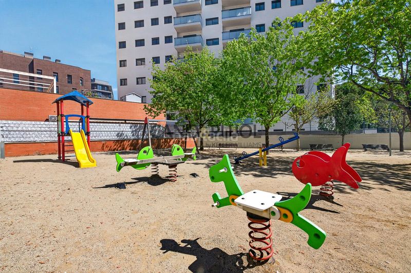 Foto ec219bc0-49fc-4ec8-b4a1-d8e0c2edf22d. Pis amb calefacció aparcament piscina a Les Arenes - La Grípia - Can Montllor Terrassa