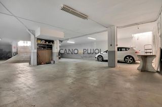 Parking voiture à Sant Ramon - Maternitat. Local garaje  en les corts barcelona