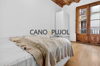 Piso  Arc de sant ramon del call. Piso de 3 habitaciones en barrio g�tico
