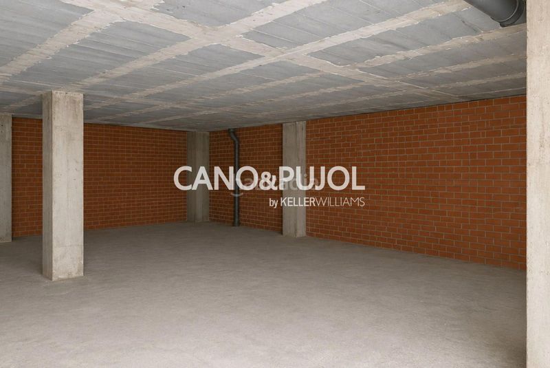 Foto e53287a3-7ece-4ccc-8366-00920e828175. Local comercial a Carmel Barcelona