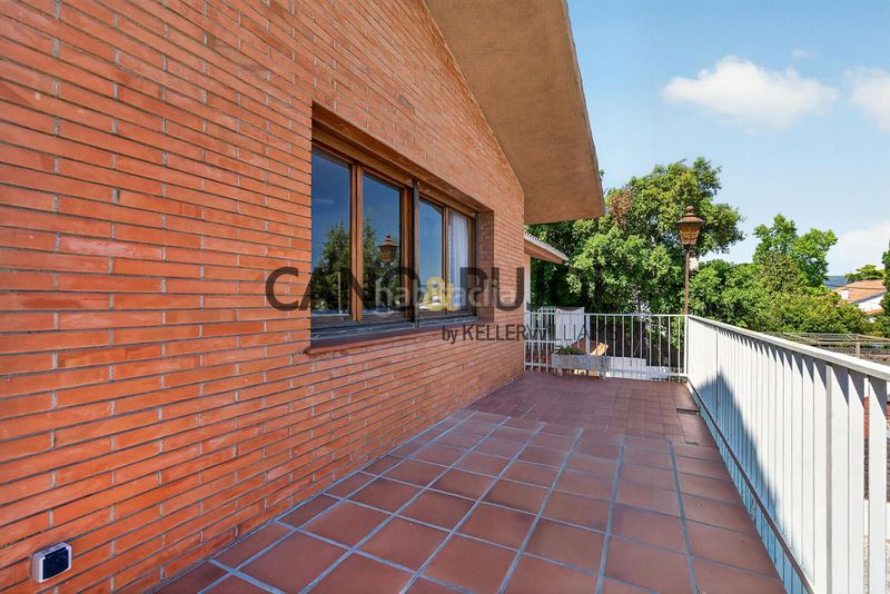 Foto 391ecabd-2250-49bb-a89a-99a42be1de3a. Casa amb calefacció aparcament piscina a Caldes de Montbui