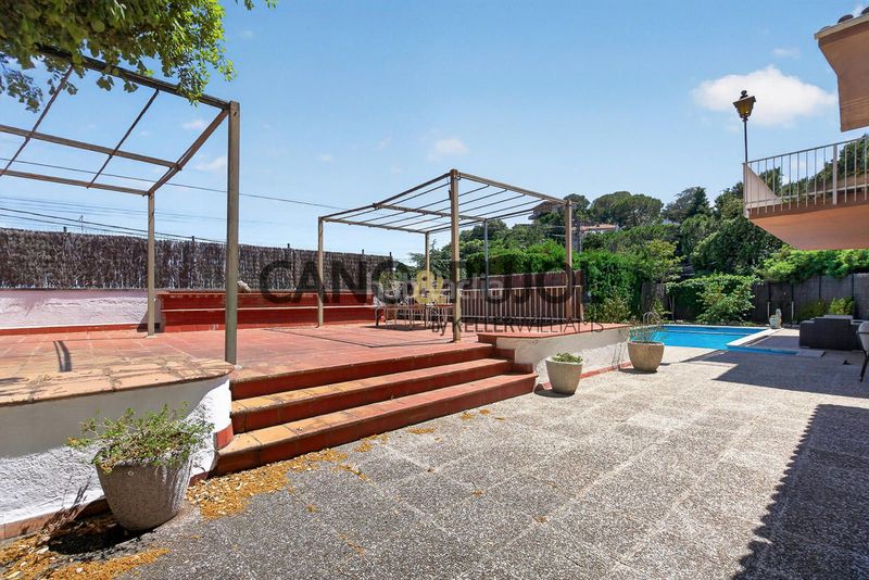 Foto ebb3b059-4c14-43e5-834f-f5c9115c5176. Casa amb calefacció aparcament piscina a Caldes de Montbui