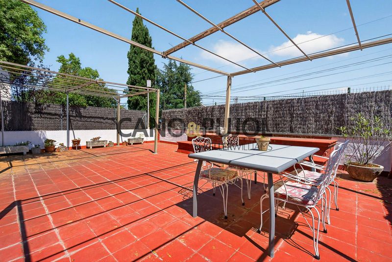 Foto fe242bb8-9da9-472a-844c-0d7c45d65880. Casa amb calefacció aparcament piscina a Caldes de Montbui