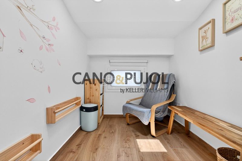 Foto a137fdb0-68ea-4c0f-ba42-30a9f090d56a. Casa  en Eixample Sabadell