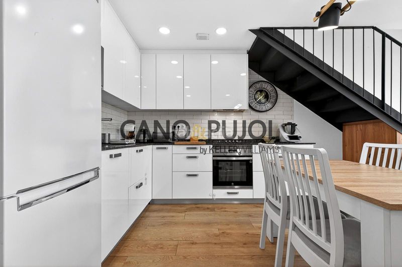 Foto b3c808ea-d6b6-4a8d-820f-1bf7d174d3d1. Casa  en Eixample Sabadell