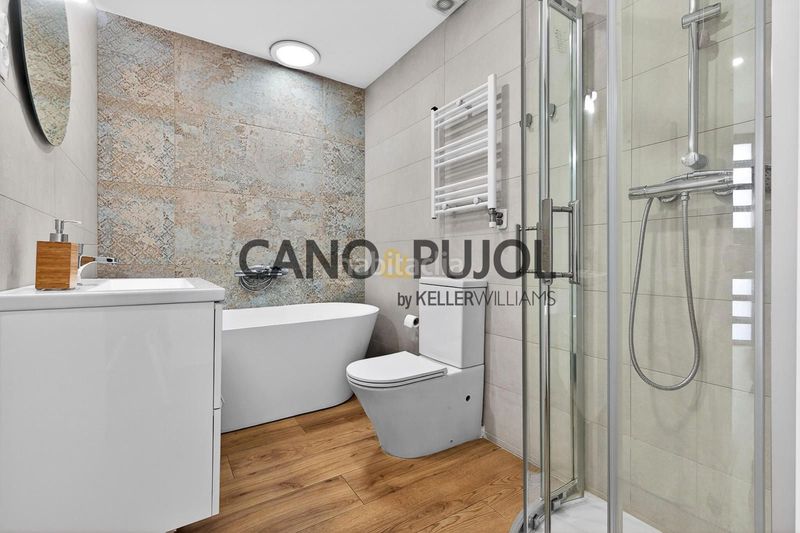 Foto db80cb50-175d-4710-84f3-2869b95cc502. Casa  en Eixample Sabadell
