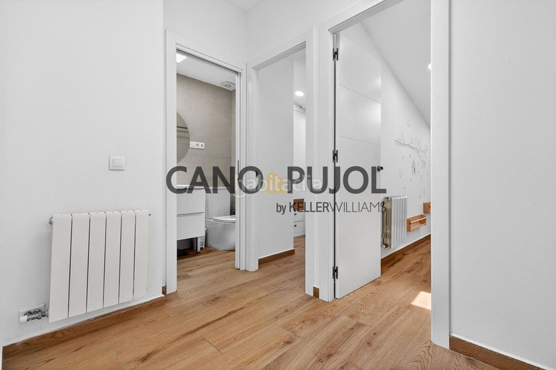 Foto de13eaa1-0865-4efa-8142-840115bf88ef. Casa  en Eixample Sabadell