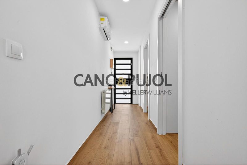 Foto e5319245-e360-44f5-a79f-9aed07a679e4. Casa  en Eixample Sabadell