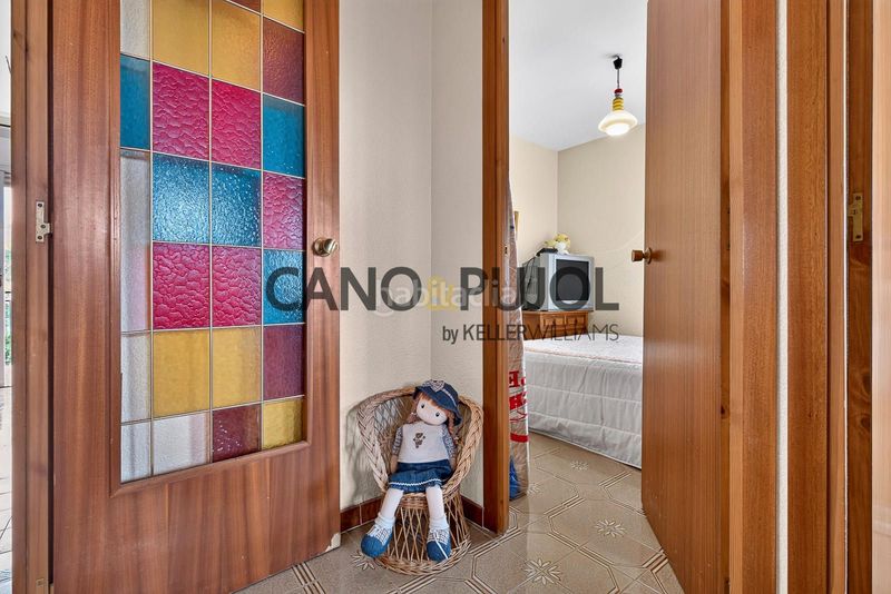 Foto 01b7b07b-89ab-4b77-9ac3-2a9e62123664. Casa amb aparcament piscina a Vallirana