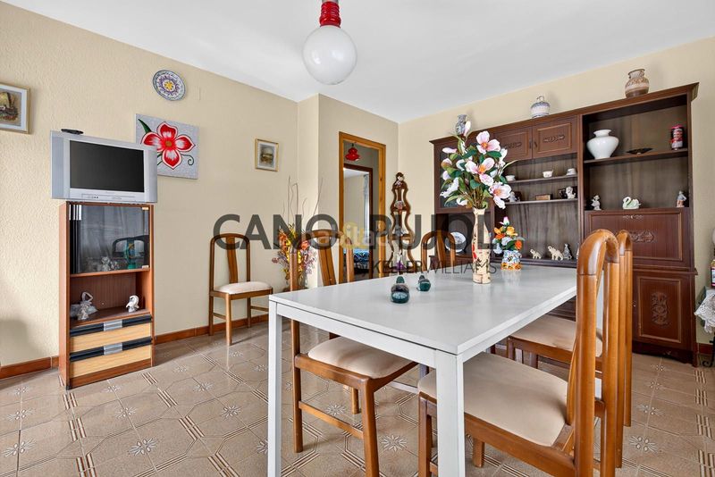 Foto 1cce96a6-d400-4b53-897b-5b4b4f35b208. Casa amb aparcament piscina a Vallirana