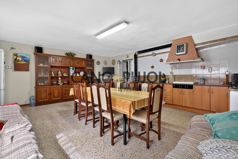 Foto 92752cca-7a87-4993-943d-3851da3fa401. Casa amb aparcament piscina a Vallirana