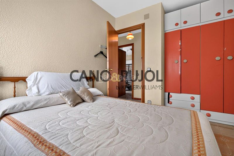 Foto 95e309d8-ab5e-4e85-8fd3-f67db2980601. Casa amb aparcament piscina a Vallirana