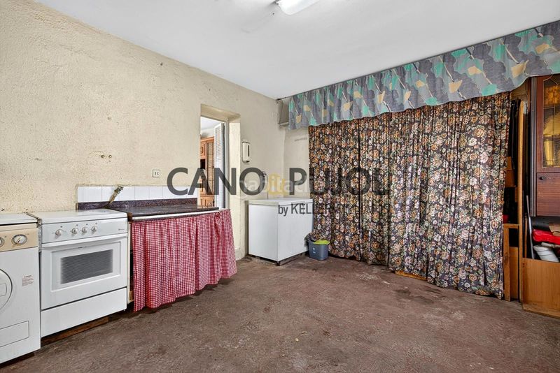 Foto afd7480f-241d-4825-96ed-0db581b08a9b. Casa amb aparcament piscina a Vallirana