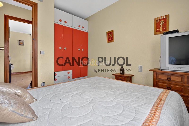 Foto bca3d4fb-5e67-40f7-85a1-845e646ae73e. Casa amb aparcament piscina a Vallirana