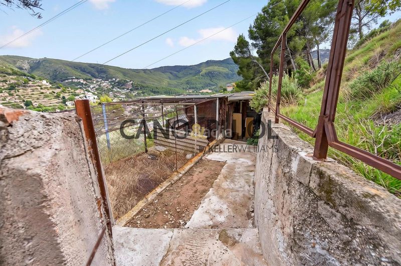 Foto e87b557a-988c-4de7-bbbf-8016f49fc476. Casa amb aparcament piscina a Vallirana