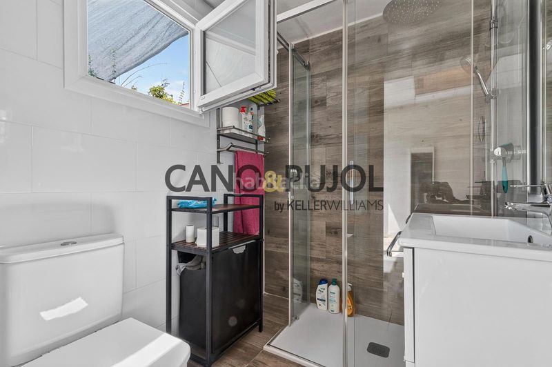 Foto b5117d8e-dcbe-4058-8ba7-dde1a137a749. Casa a Canovelles