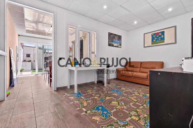 Foto b866f662-05b0-4707-94c1-0d1c824fad1e. Casa a Canovelles