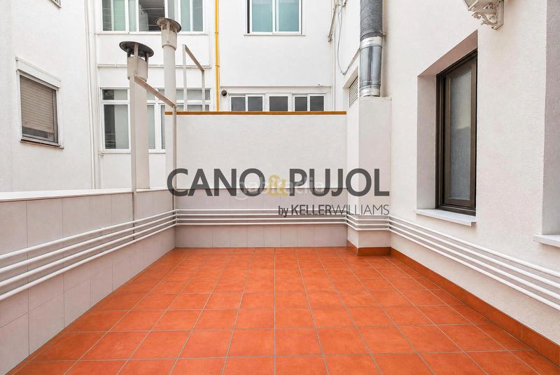 Foto 1540d490-6dce-4677-b561-8180395204ca. Pis amb calefacció a Centre-Eixample-Can Llobet Barberà del Vallès
