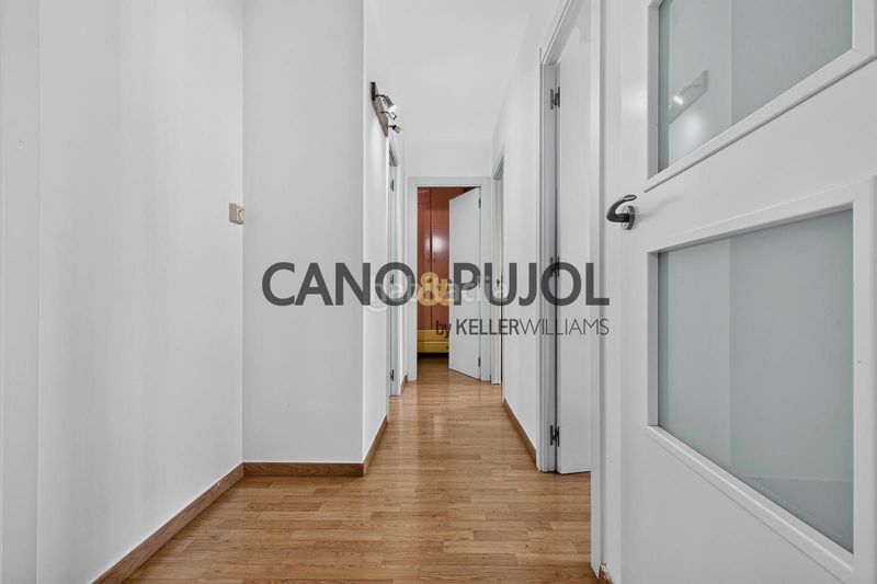 Foto 469f2bce-86c5-41dd-9d95-98f42b24de8f. Pis amb calefacció a Centre-Eixample-Can Llobet Barberà del Vallès