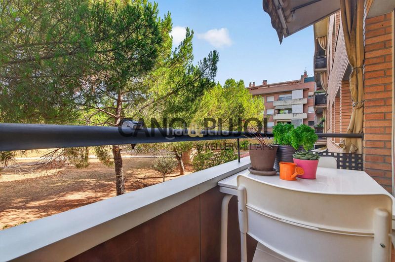 Foto 11d32c14-e4b8-49e9-9d0c-64c349728588. Pis amb calefacció aparcament a Ca n´Alzamora Rubí
