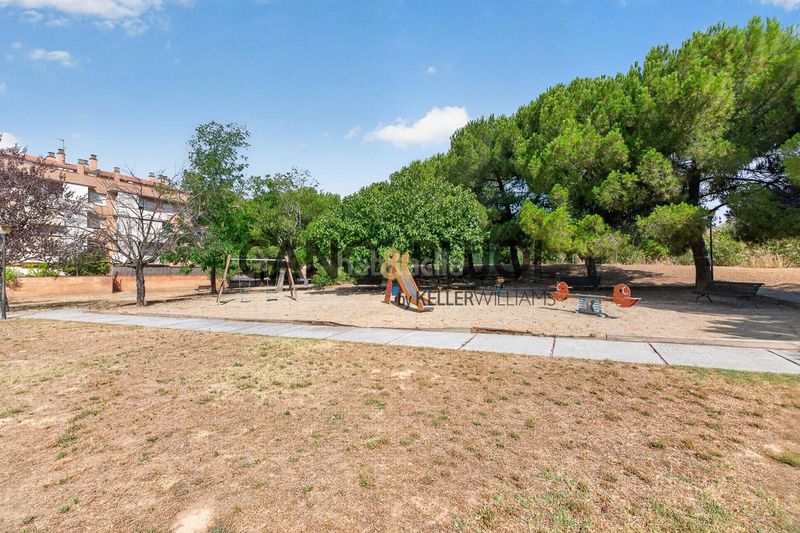 Foto 5f29666d-c761-421c-b6c6-5828d921c269. Pis amb calefacció aparcament a Ca n´Alzamora Rubí