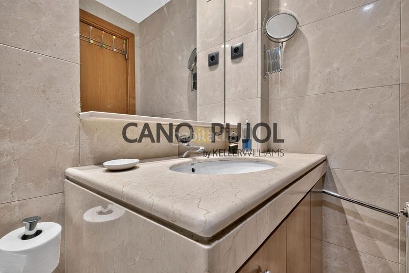 Foto d7f00fa3-0024-42c8-a678-ca8b6e0e6ef4. Pis amb calefacció aparcament a Ca n´Alzamora Rubí