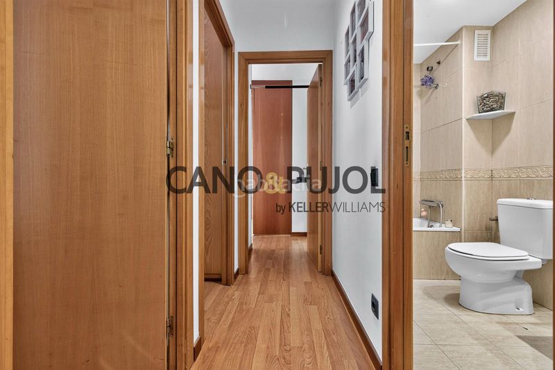 Foto ffd56515-3545-4897-9bc5-8253053c35a6. Pis amb calefacció aparcament a Ca n´Alzamora Rubí