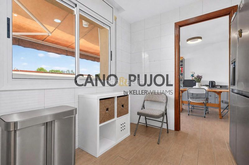Foto efe08e02-b934-403c-9770-1e9a874b63c2. Àtic amb calefacció aparcament piscina a Ca n´Alzamora Rubí