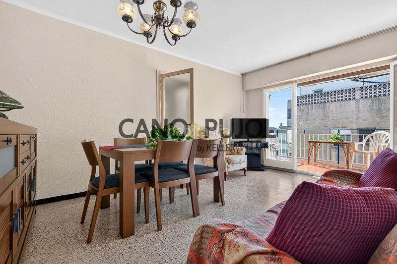Foto 27cda940-ac01-4464-afea-75a84b23dfc5. Pis a Calella