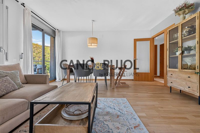 Foto 6493a354-4349-45ad-883c-2478cc978afe. Etagenwohnung mit heizung parking pool in Corbera de Llobregat