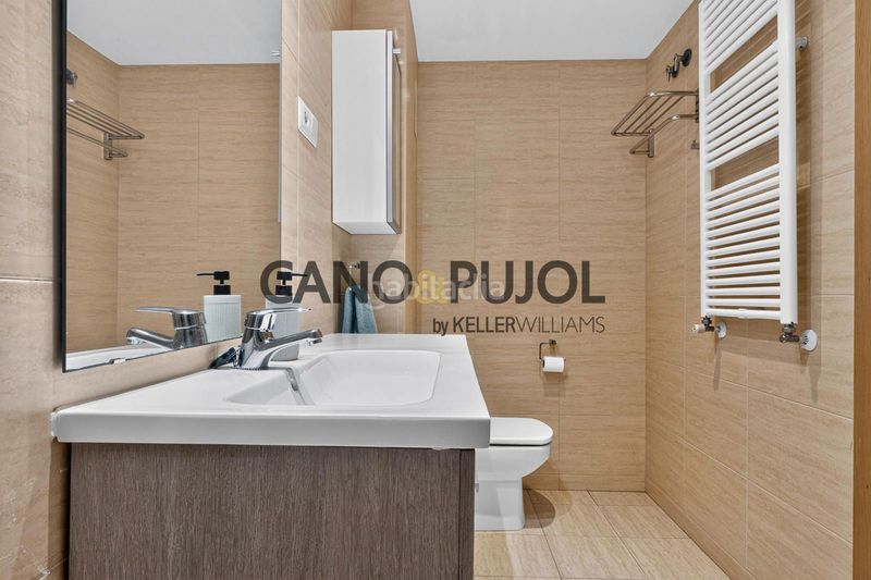 Foto 7a96f6da-3977-4785-b704-26da1fbd85c0. Etagenwohnung mit heizung parking pool in Corbera de Llobregat